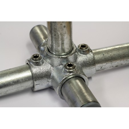 TF158 4 Way Centre Cross