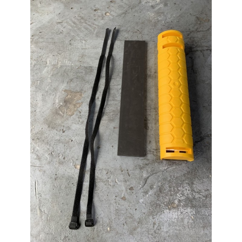 Pallet Racking Plastic Column Guard With Velcro Straps and Shock Absorbing Protection Foam Pallet Racking Plastic Column Guard With Velcro Straps and Shock Absorbing Protection Foam